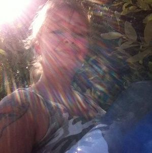 Meet your Posher, Hiedi